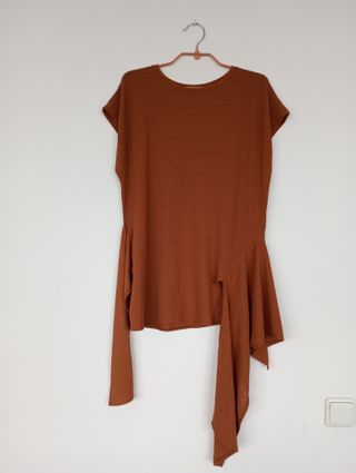 CAMISETA ANUDADA DE ZARA T.S