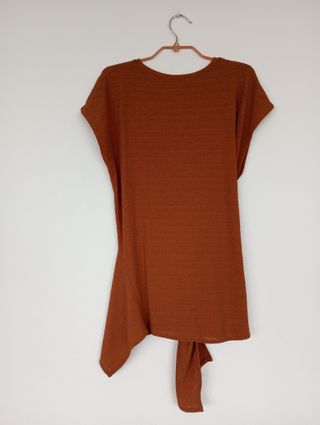 CAMISETA ANUDADA DE ZARA T.S