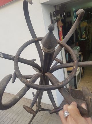 percha de pie antigua de cuernos