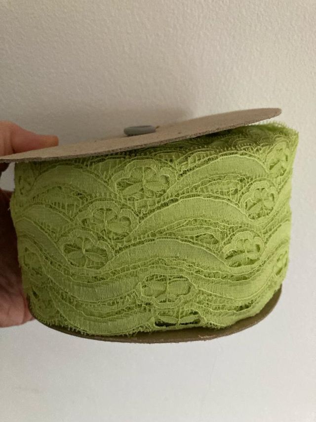 Pizzo vintage in bobina