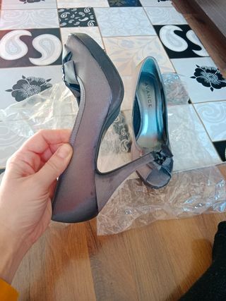 Zapatos y bolso a juego