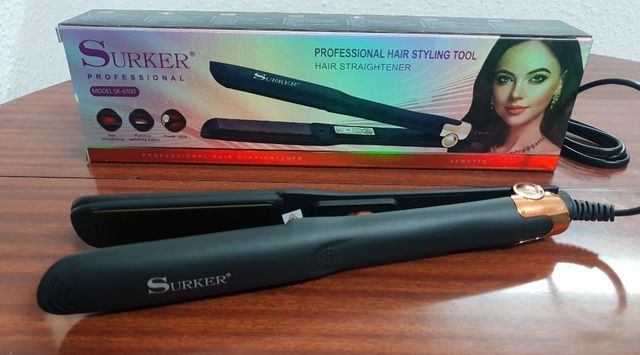 PLANCHA PELO NUEVA EN CAJA.