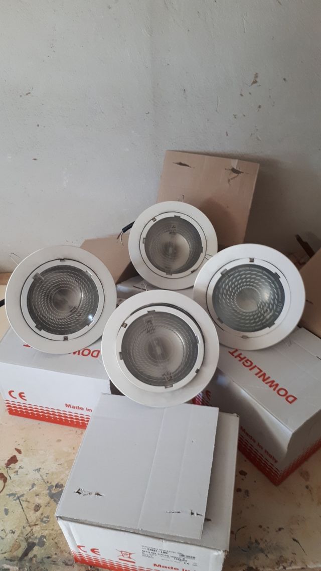 Tre Faretti da cartongesso per negozio