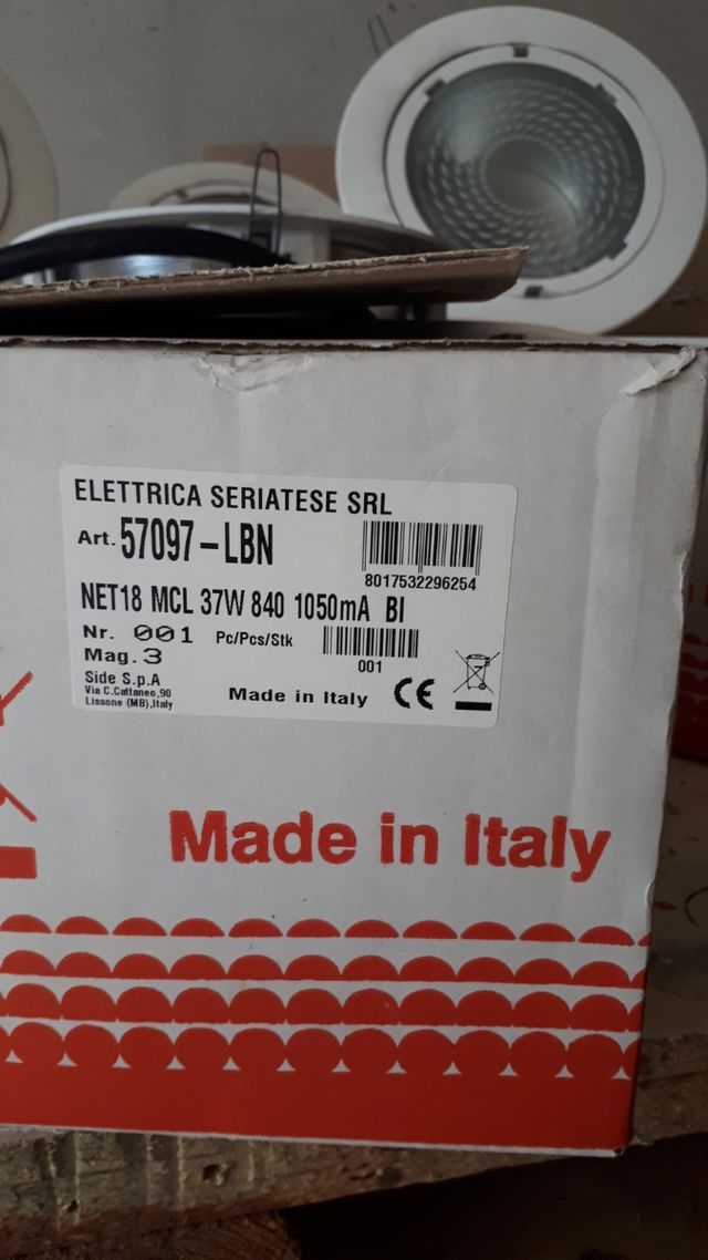 Tre Faretti da cartongesso per negozio