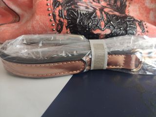 Bolso naranja con dibujo