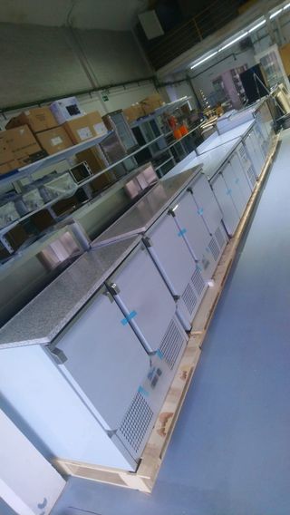 Mesa refrigerada preparación encimera granito