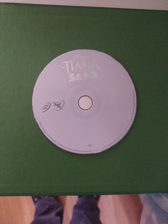 Tiana y el sapo cuento con DVD