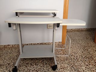 MESA DE ORDENADOR