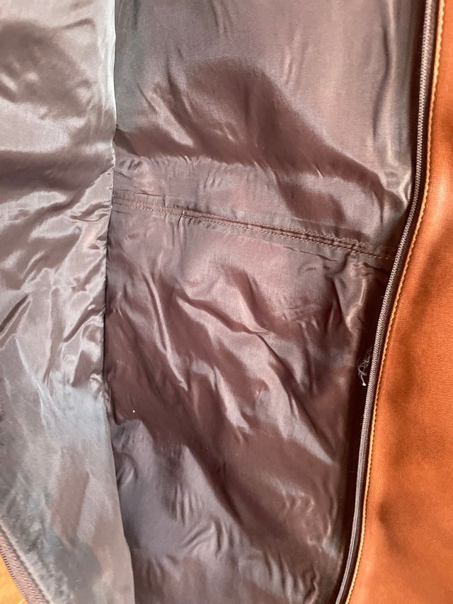 custodia da viaggio in pelle per abiti