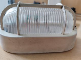 Lamparas con protección exterior