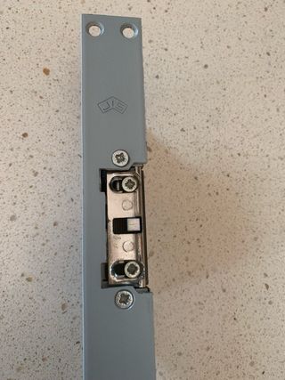 Cerradero Eléctrico.