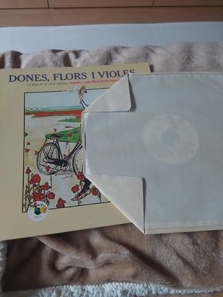 Vinilo Dones, flors I violes