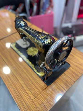 Singer Maquina de coser,Mueble madera pedal hierro