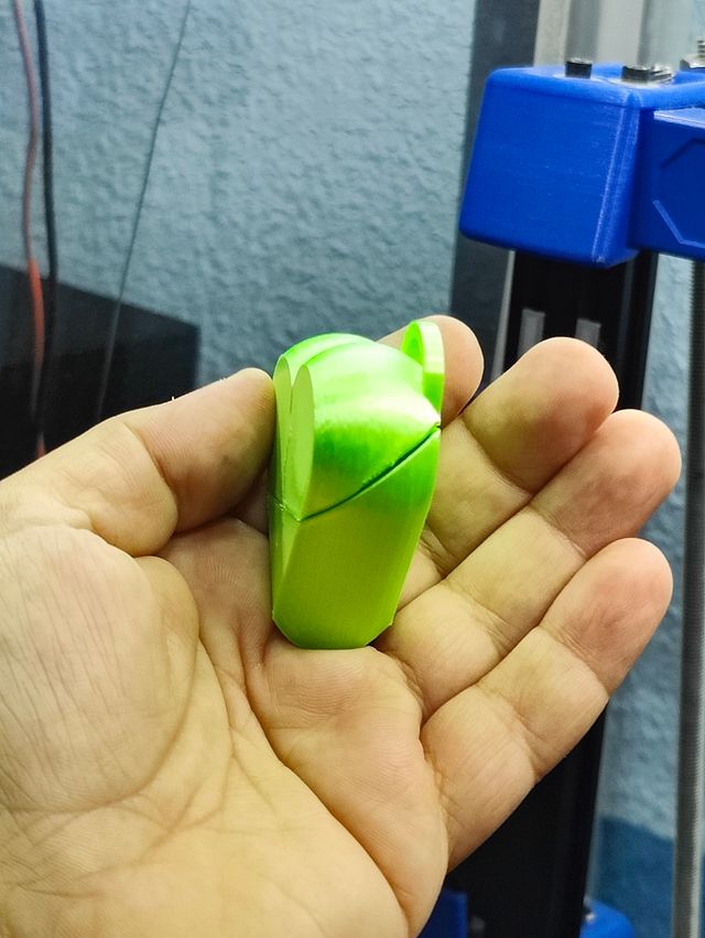 Llavero pastillero con cierre giratorio