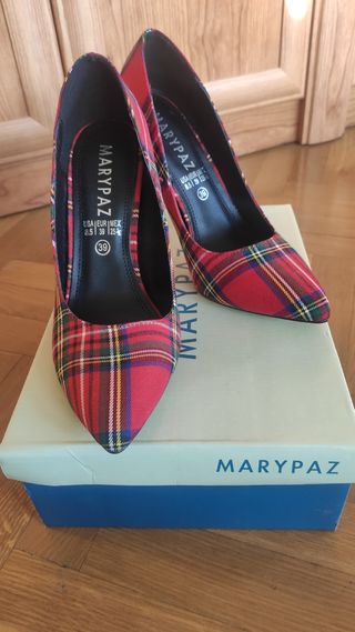 Zapato de tacón estampado escocés