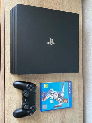 PS4 PRO 1TB + Mando + Juego
