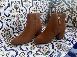 Botines marrones