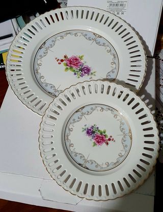 2 Piatti decorativi decorati oro zecchino