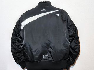 Cazadora bomber reversible NIKE SWOOSH THERMA-FIT