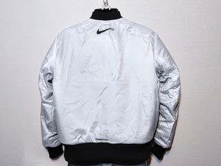 Cazadora bomber reversible NIKE SWOOSH THERMA-FIT