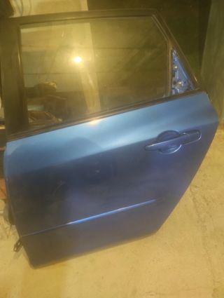 Puerta trasera izquierda Mazda 3 