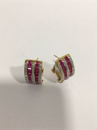 pendientes oro con brillantes y rubis