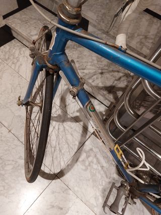 Bicicleta de ciclismo antigua