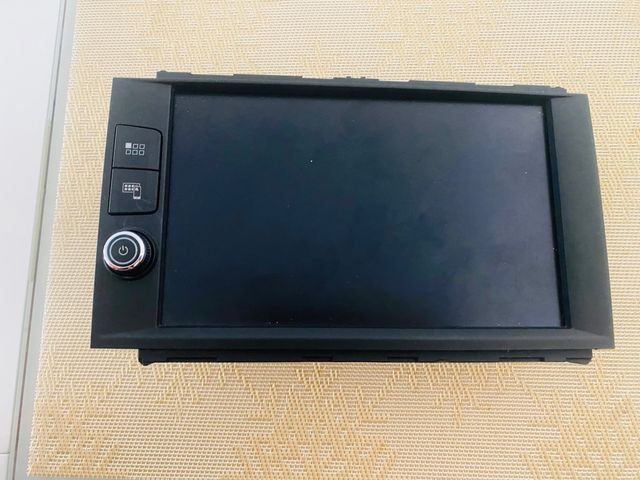 pantalla multifuncion seat