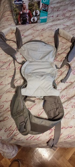 Mochila bebé Chicco hip seat 3 en 1