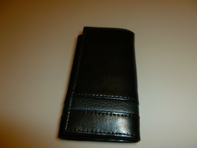 portacarte di credito in pelle nuovo