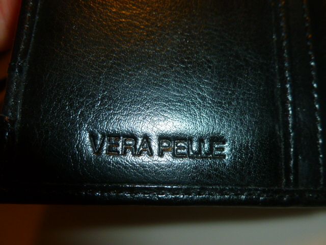 portacarte di credito in pelle nuovo