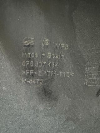 Protector inferior paragolpes Seat 