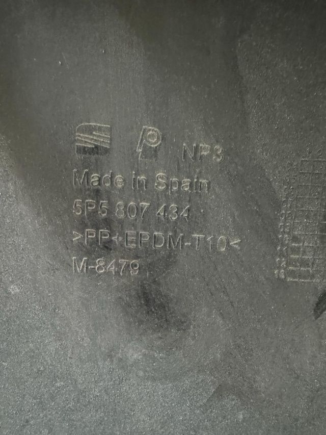 Protector inferior paragolpes Seat