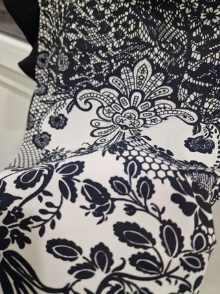 Maglietta con pizzo disegnato marca NUNA LIE