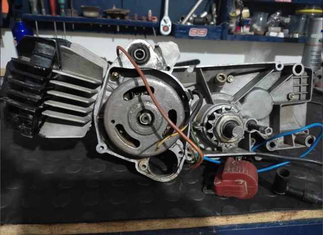 Motor dérbi variant 