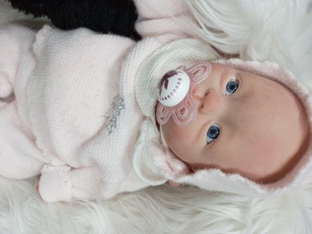 Bebé reborn silicona