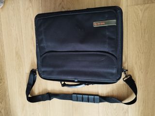 Maletín PC portátil Tech Air