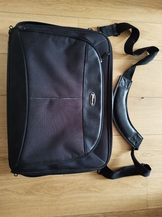 Maletín PC portátil Targus
