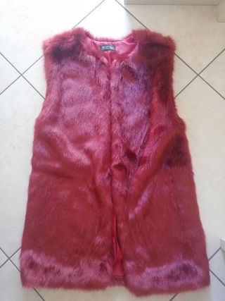 gilet di pelliccia bordeaux
