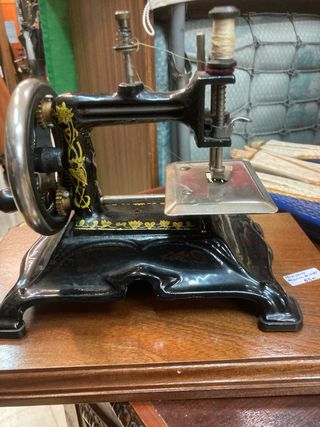 MAQUINA COSER MINI