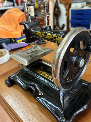 MAQUINA COSER MINI