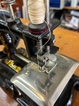 MAQUINA COSER MINI