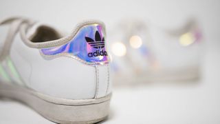 (Mujer) Zapatillas Adidas Superstar blancas