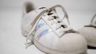 (Mujer) Zapatillas Adidas Superstar blancas