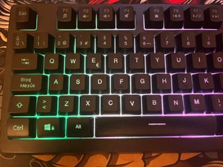 Teclado Gaming RGB con Rueda de control
