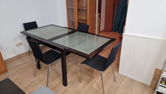 Mesa comedor y sillas