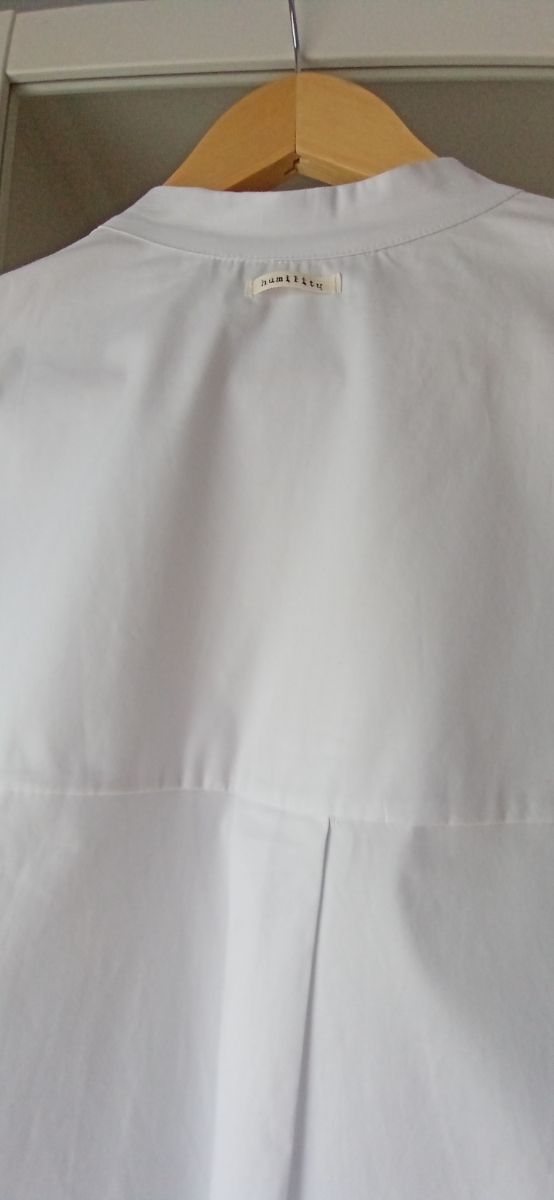 Camisa blanca larga
