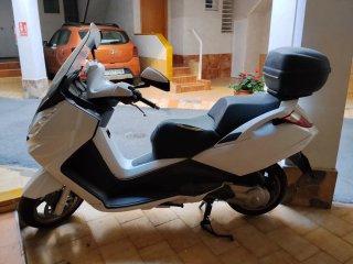 Se vende scooter Peugeot Satelys 125
