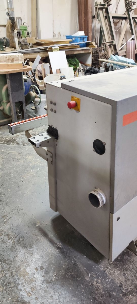 Enchapilladora de cantos