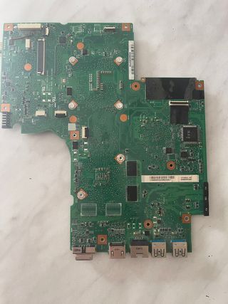 Placa base lenovo z710